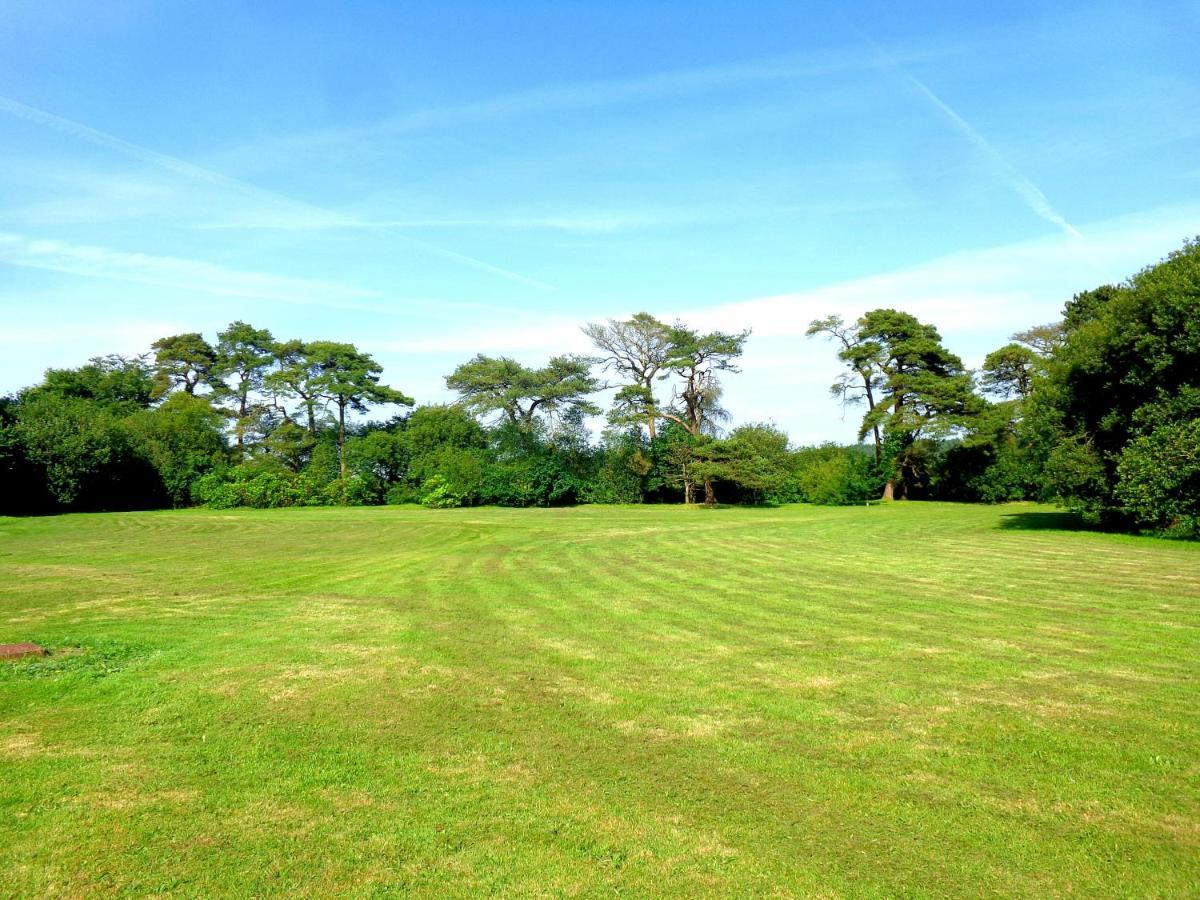 28 Yew Lodge Amroth Exterior photo