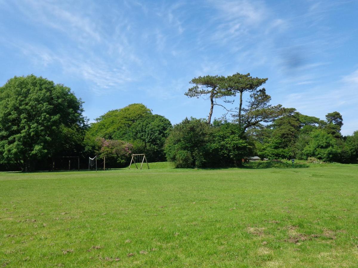 28 Yew Lodge Amroth Exterior photo